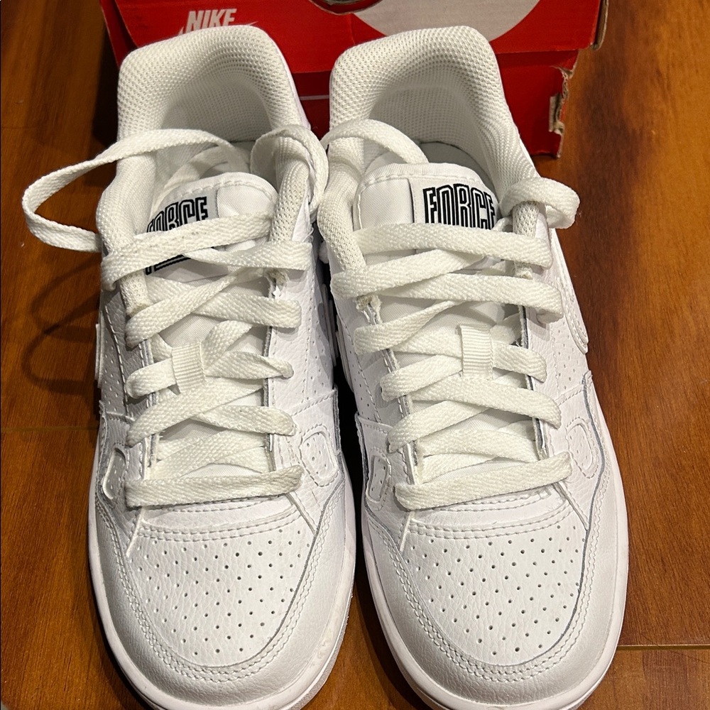 Nike White Son of Force Low-Top Sneakers - Picture 2 of 5